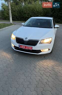 Универсал Skoda Superb 2016 в 