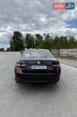 Лифтбек Skoda Superb 2018 в 