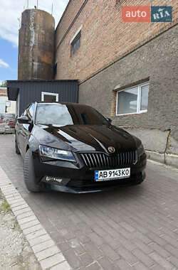 Лифтбек Skoda Superb 2018 в 