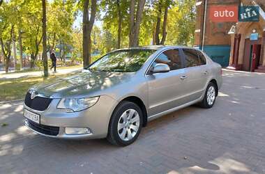 Ліфтбек Skoda Superb 2013 в 