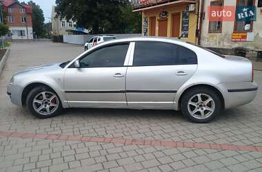 Лифтбек Skoda Superb 2005 в 