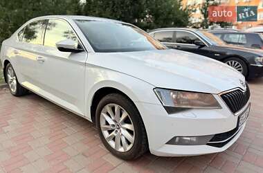 Лифтбек Skoda Superb 2018 в 