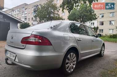 Лифтбек Skoda Superb 2009 в 
