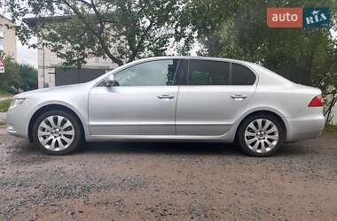 Лифтбек Skoda Superb 2009 в 