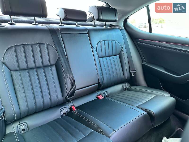 Лифтбек Skoda Superb 2022 в Луцке