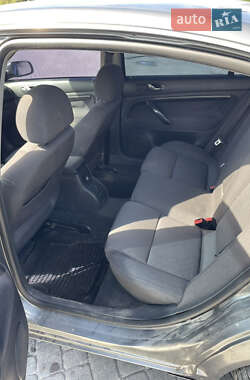 Лифтбек Skoda Superb 2005 в 