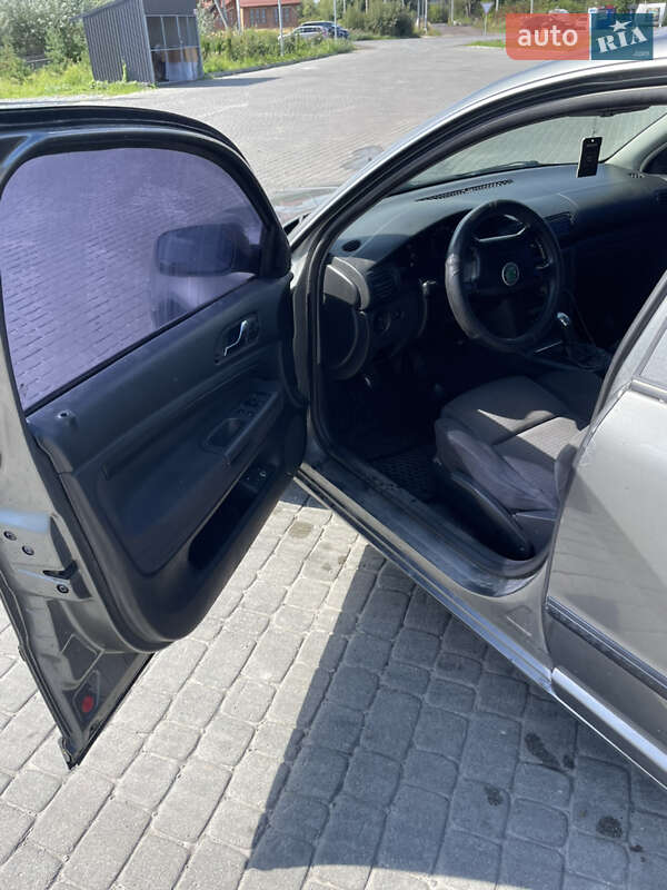 Лифтбек Skoda Superb 2005 в Винниках фото 13 Лифтбек Skoda Superb 2005 в Винниках