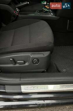 Лифтбек Skoda Superb 2011 в 