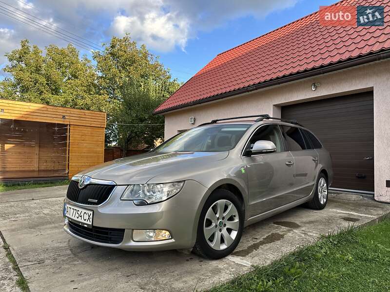 Универсал Skoda Superb 2012 в 