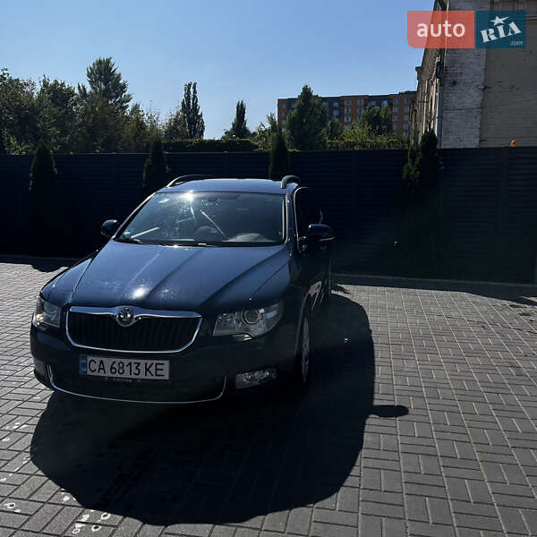 Універсал Skoda Superb 2012 в Черкасах