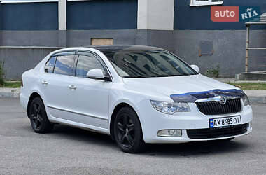 Ліфтбек Skoda Superb 2009 в Харкові