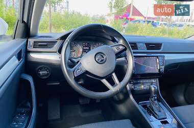 Лифтбек Skoda Superb 2016 в 