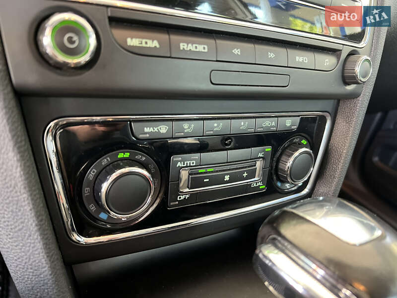Универсал Skoda Superb 2012 в Николаеве