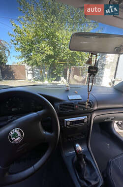 Лифтбек Skoda Superb 2005 в 