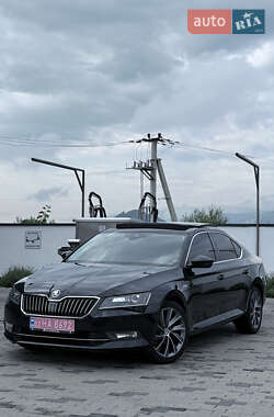 Лифтбек Skoda Superb 2017 в 