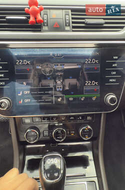 Лифтбек Skoda Superb 2017 в 