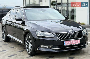 Лифтбек Skoda Superb 2017 в 