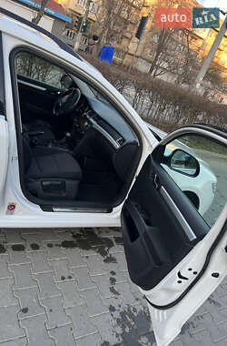Универсал Skoda Superb 2012 в 