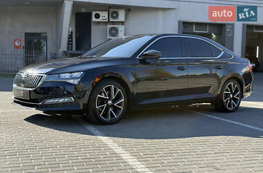Лифтбек Skoda Superb 2021 в 