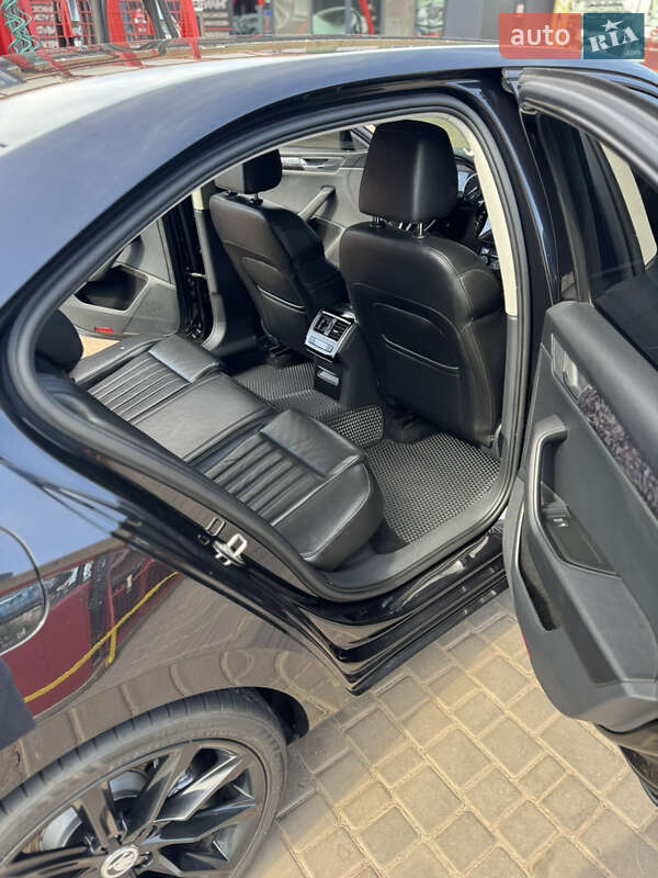 Лифтбек Skoda Superb 2016 в Кривом Роге