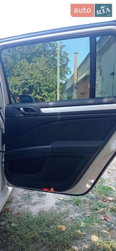 Універсал Skoda Superb 2013 в Чернігові