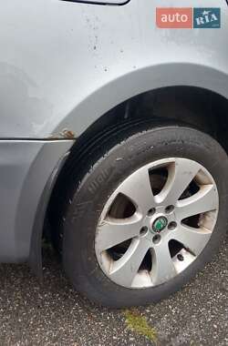 Лифтбек Skoda Superb 2012 в 