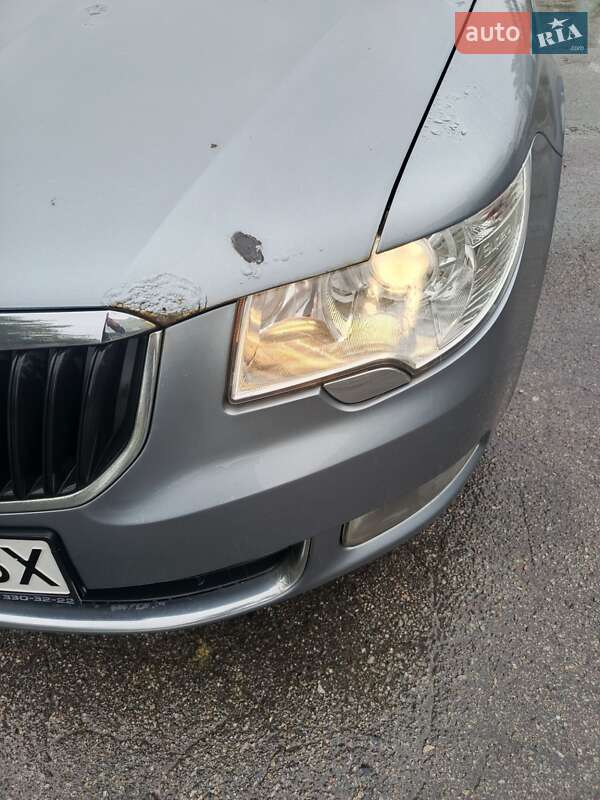 Лифтбек Skoda Superb 2012 в Киеве