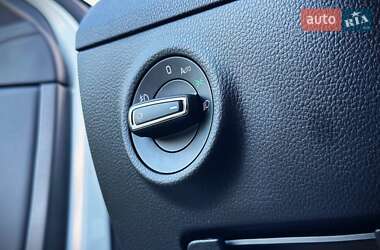 Лифтбек Skoda Superb 2019 в 