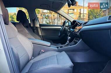 Лифтбек Skoda Superb 2019 в 