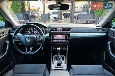Лифтбек Skoda Superb 2019 в 