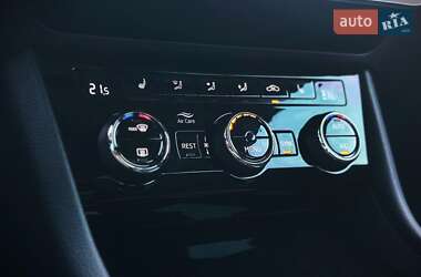 Лифтбек Skoda Superb 2019 в 