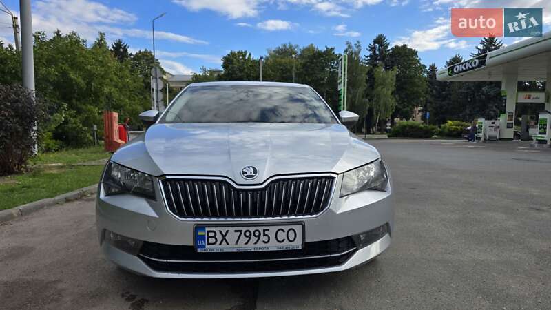 Лифтбек Skoda Superb 2016 в Волочиске