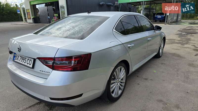 Лифтбек Skoda Superb 2016 в Волочиске