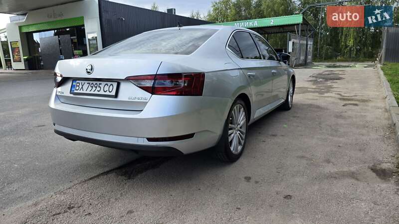 Лифтбек Skoda Superb 2016 в Волочиске