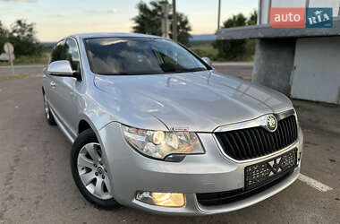 Лифтбек Skoda Superb 2013 в 