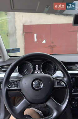 Лифтбек Skoda Superb 2013 в 