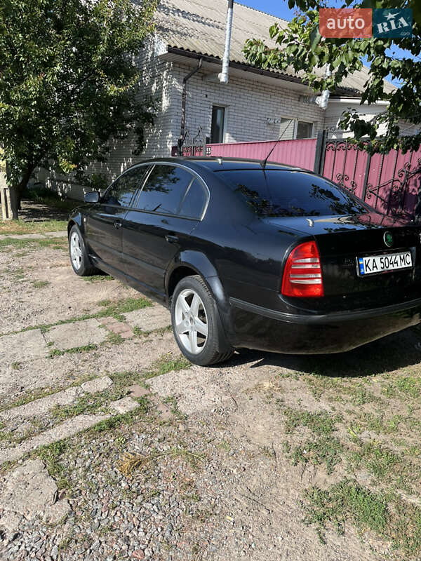 Лифтбек Skoda Superb 2006 в Нежине