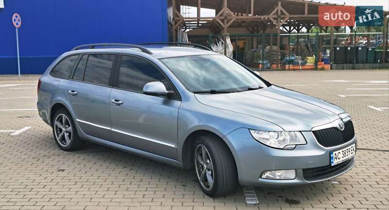 Skoda Superb 2012