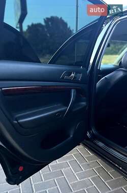 Лифтбек Skoda Superb 2002 в 