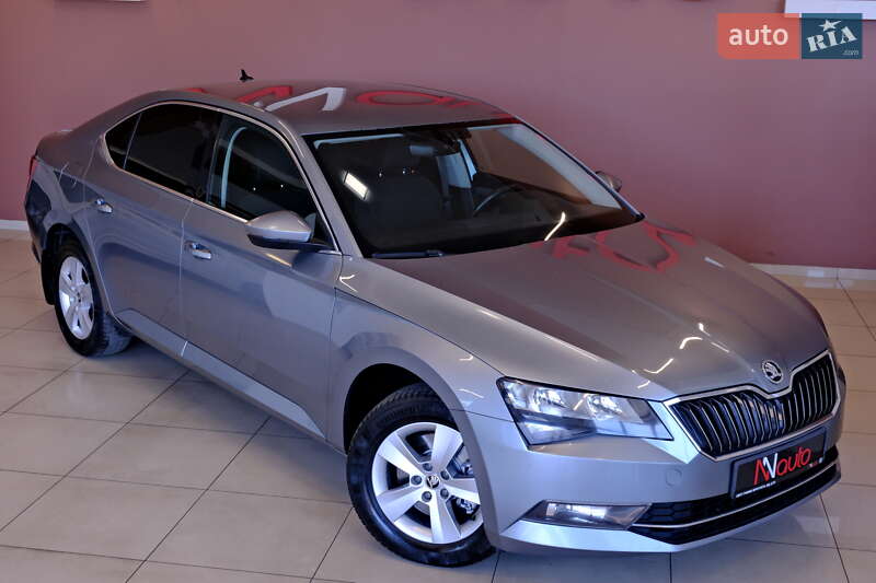 Лифтбек Skoda Superb 2018 в Одессе
