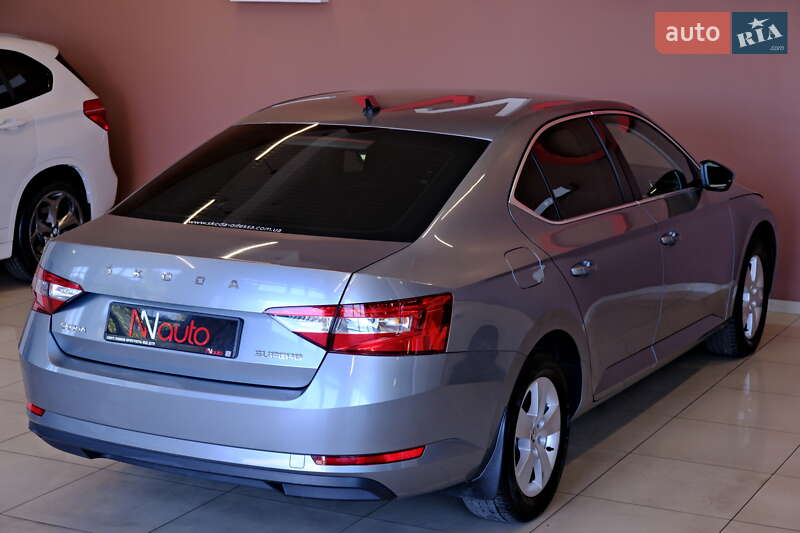 Лифтбек Skoda Superb 2018 в Одессе