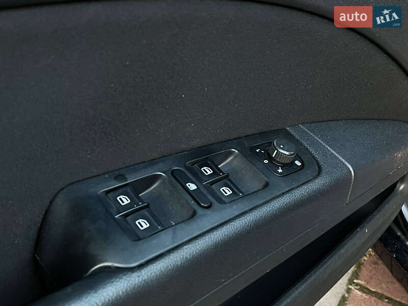Лифтбек Skoda Superb 2013 в Прилуках
