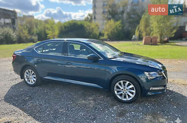 Лифтбек Skoda Superb 2021 в Киеве