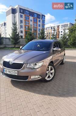 Универсал Skoda Superb 2011 в 