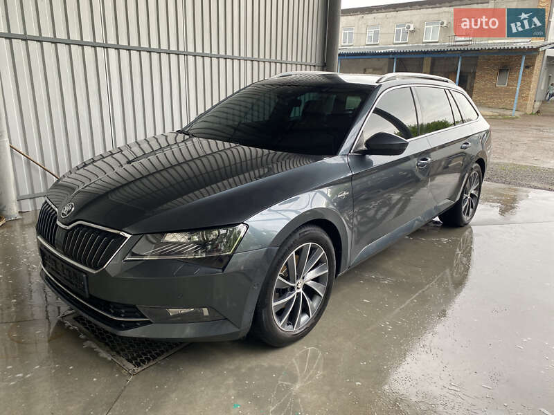 Универсал Skoda Superb 2018 в Киеве