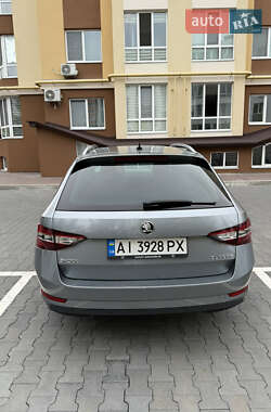 Универсал Skoda Superb 2015 в 