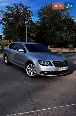 Лифтбек Skoda Superb 2013 в Кривом Роге