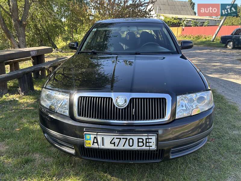 Лифтбек Skoda Superb 2004 в Переяславе