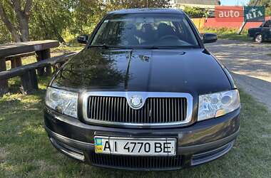 Лифтбек Skoda Superb 2004 в 