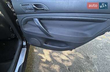 Лифтбек Skoda Superb 2004 в 